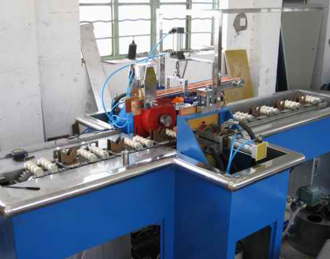 CJE－2000型轴承滚柱复合磁化磁粉探伤机